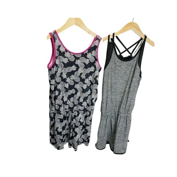 Childrens Place Girls Lot of 2 Summer Rompers Gray Black Sleeveless Casual XL 14 - Picture 1 of 4